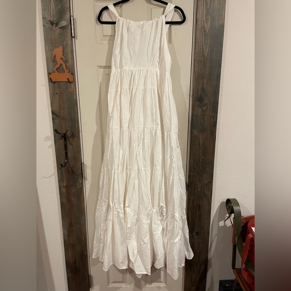 Forever That Girl Tiered Ruched Back Bow Dress. Size: XS - Picture 4 of 8